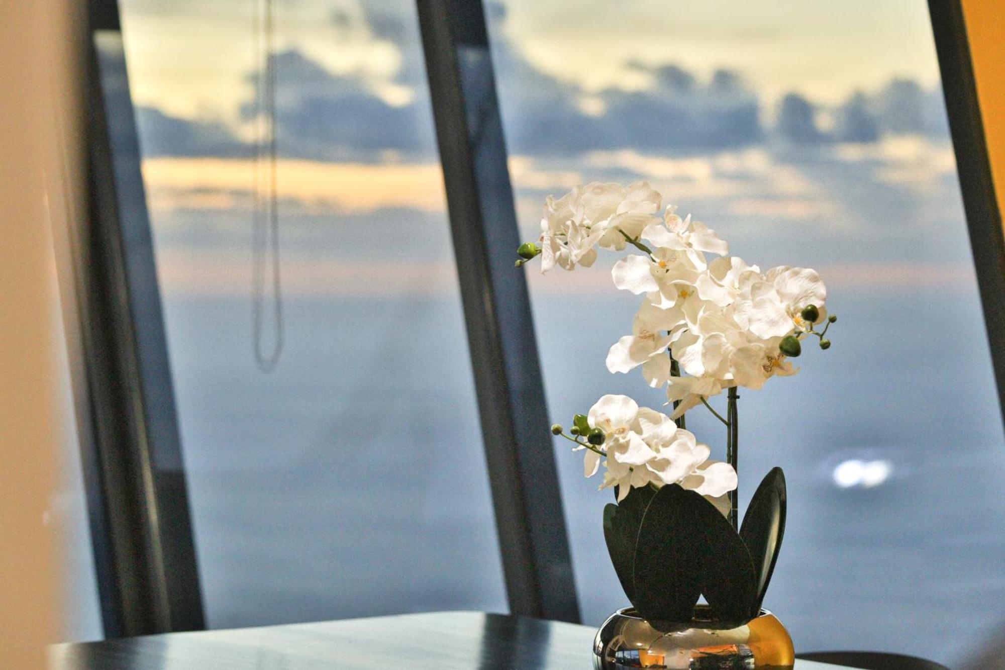 Leonor Cliffside Retreat * Calheta (Madeira)